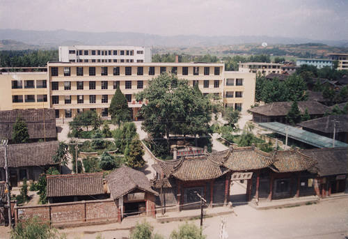 ������ѧ����Ƭ